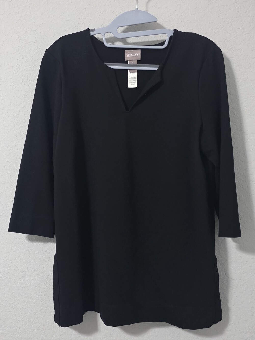 Chico's Black Notch-Neck 3/4 Sleeve Tunic